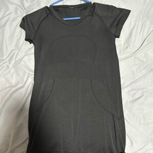 Lulu lemon shirt